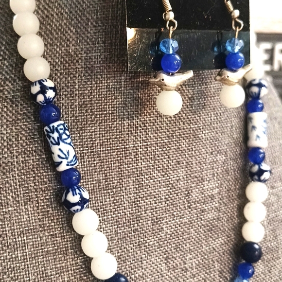 Artisan Necklace & earrings Blue gemstone, seaglass, birds and key NEW - Picture 5 of 9